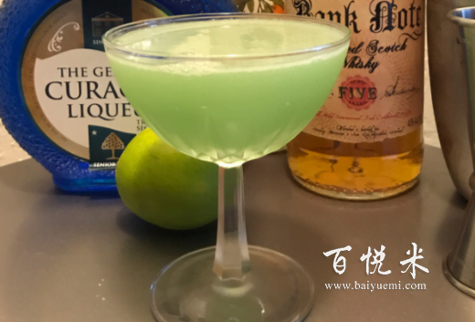 如何在沒有經(jīng)驗(yàn)的情況下調(diào)酒？這些你一定要了解